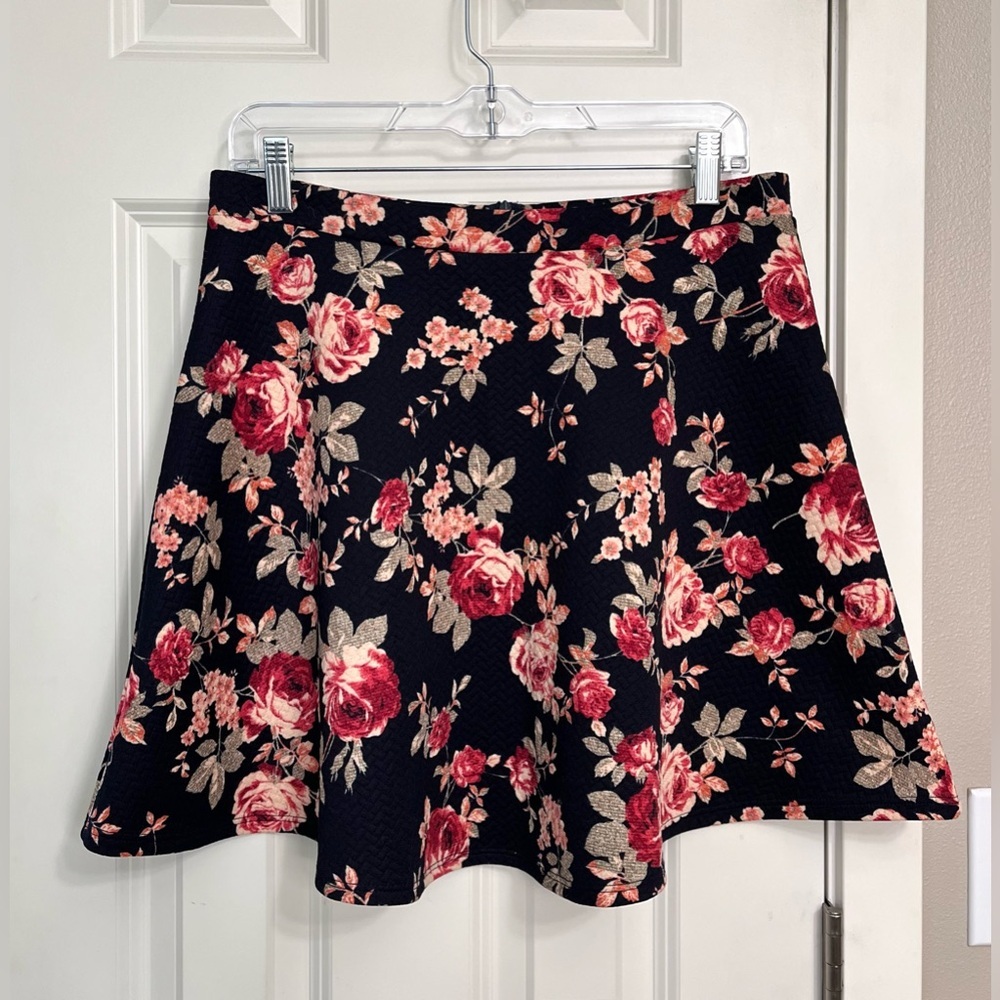 Soprano Floral Skater Skirt NWOT